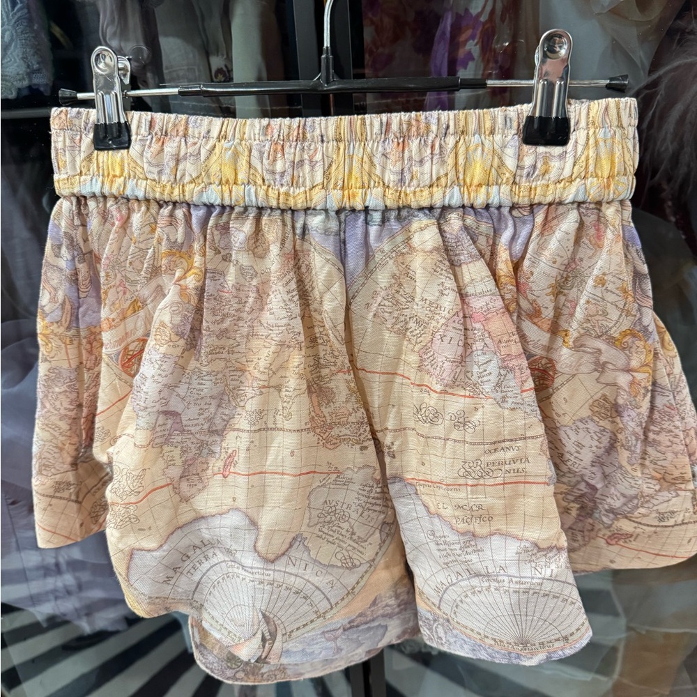 High tide elasticated short